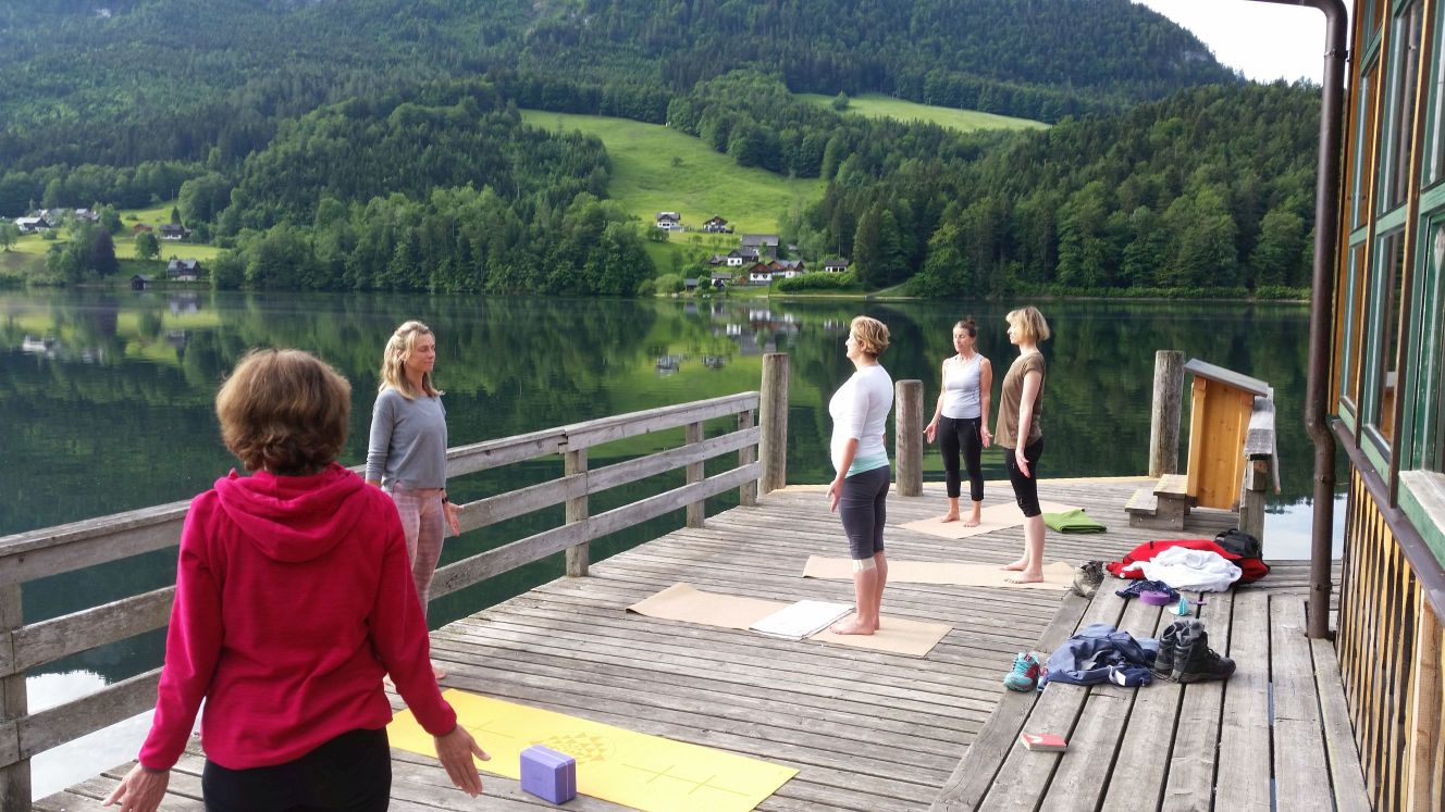 Yoga am Grundlsee.jpg - 10339361.2